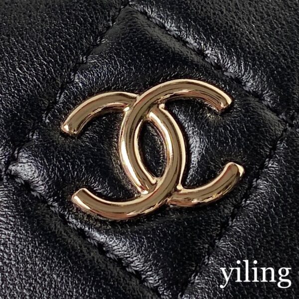 Chanel Cute Mini diamond pattern Black Bag - Image 9