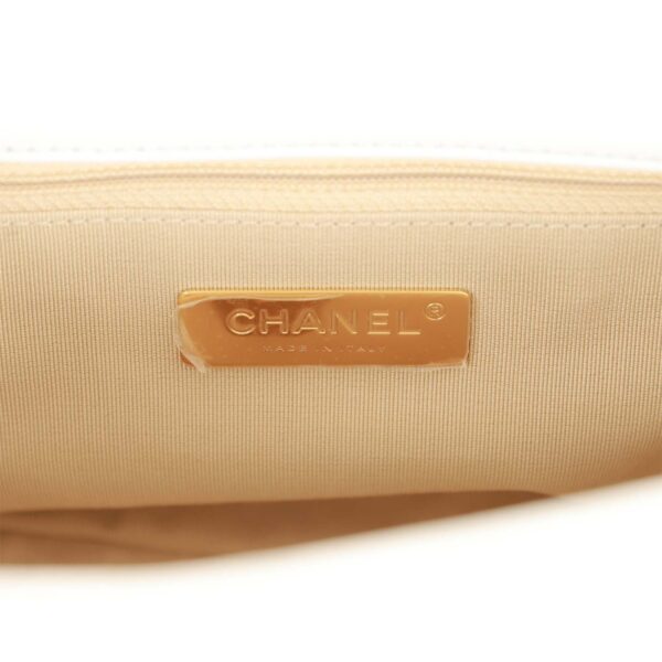 Chanel Mini 19 Flap Bag White Calfskin Mixed Hardware - Image 4